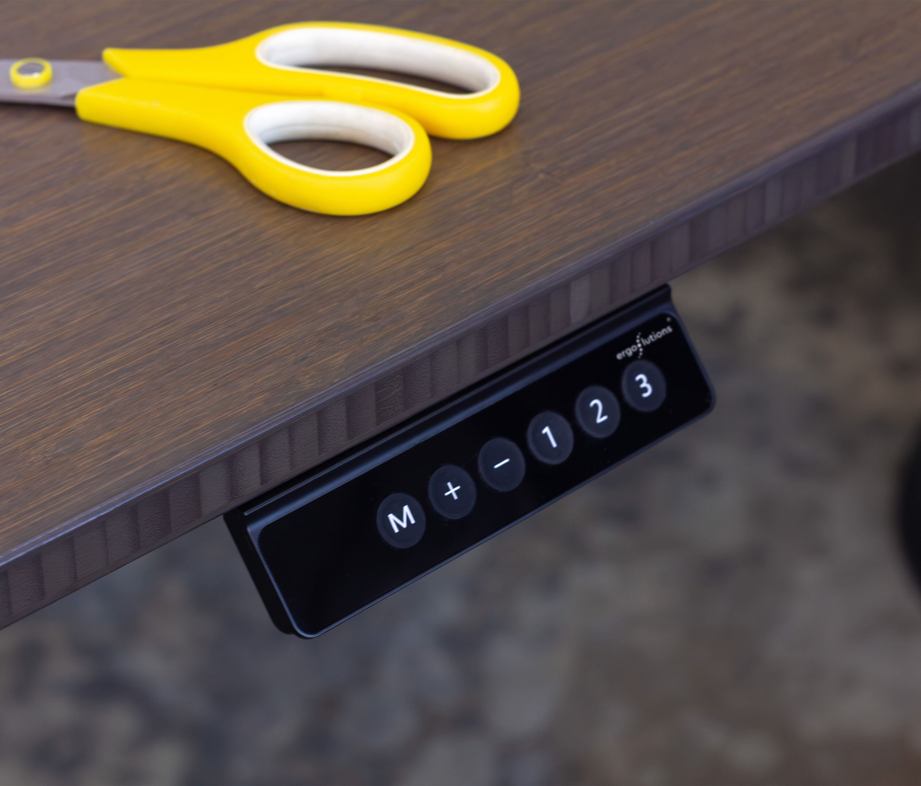 Telaio FOKUS Nero, Piano 1600 x 800 x 19 mm Faggio