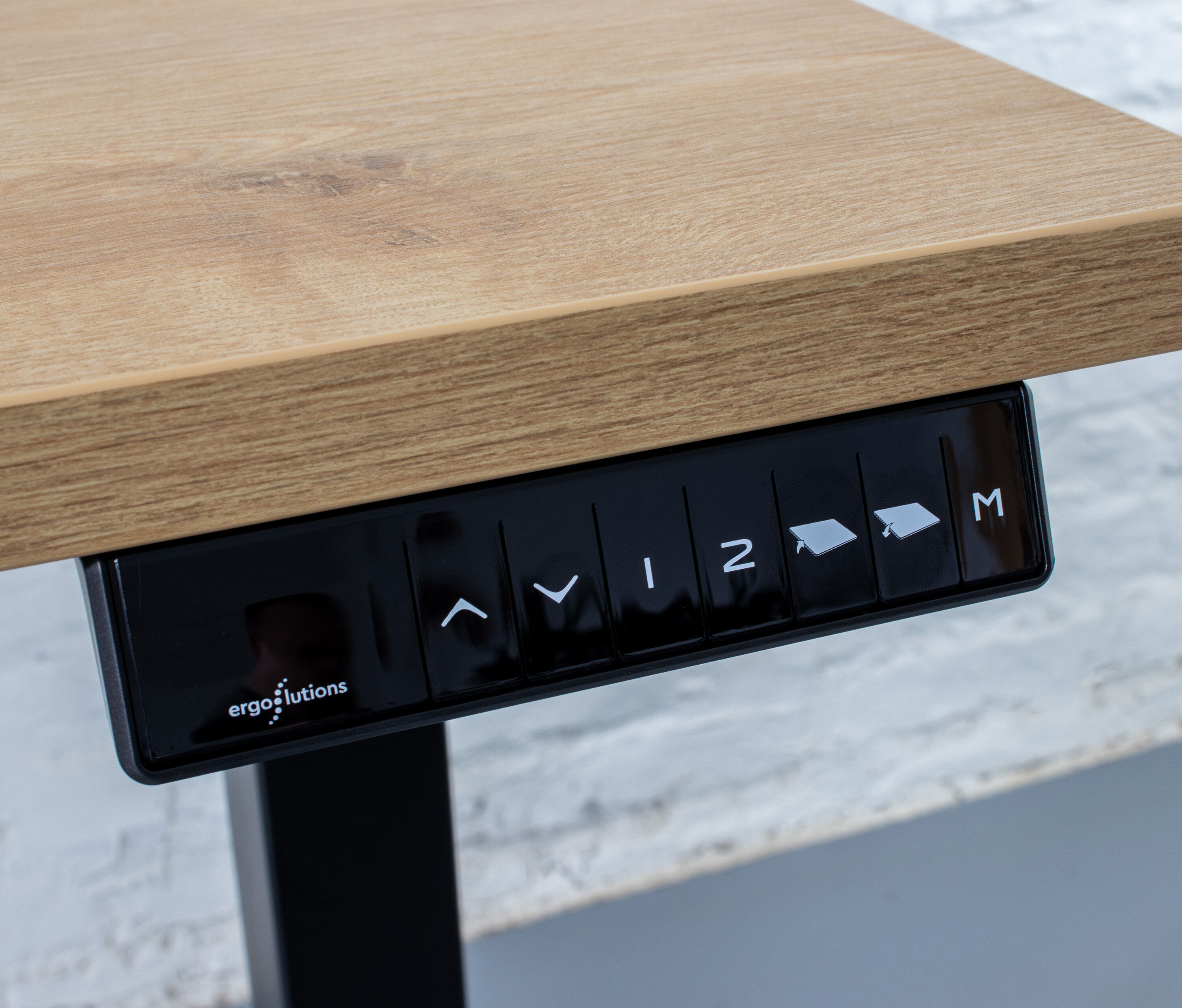 PRIMUS Studio Schwarz Birke 1400 x 800